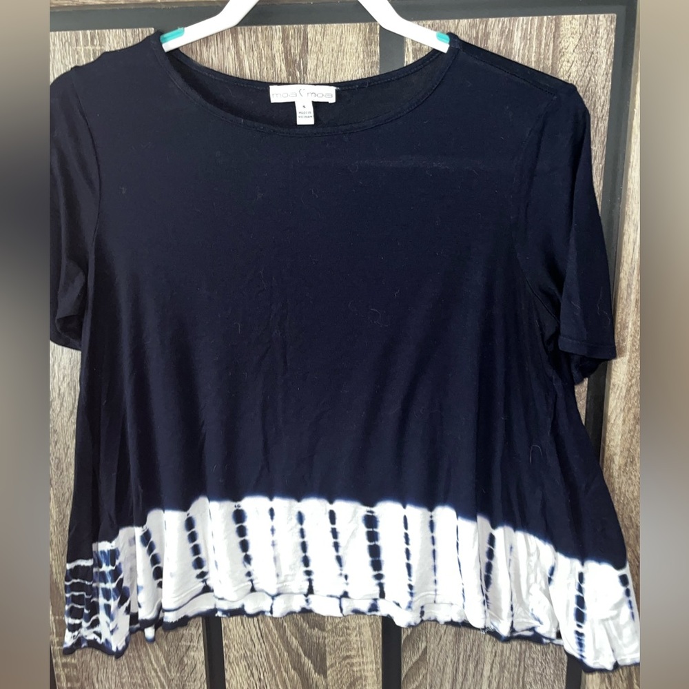 Moa Moa Navy Asymmetrical Short Sleeve Shirt- ~Sz S~